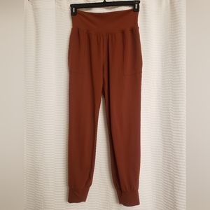 Athleta Salutation Jogger Size S